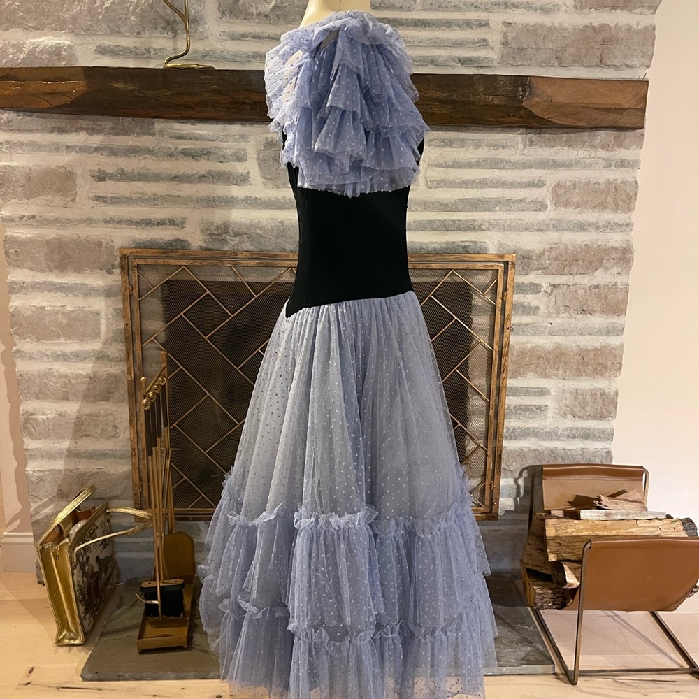 Elegant Black and Lavender Dress - Picture 4 of 6